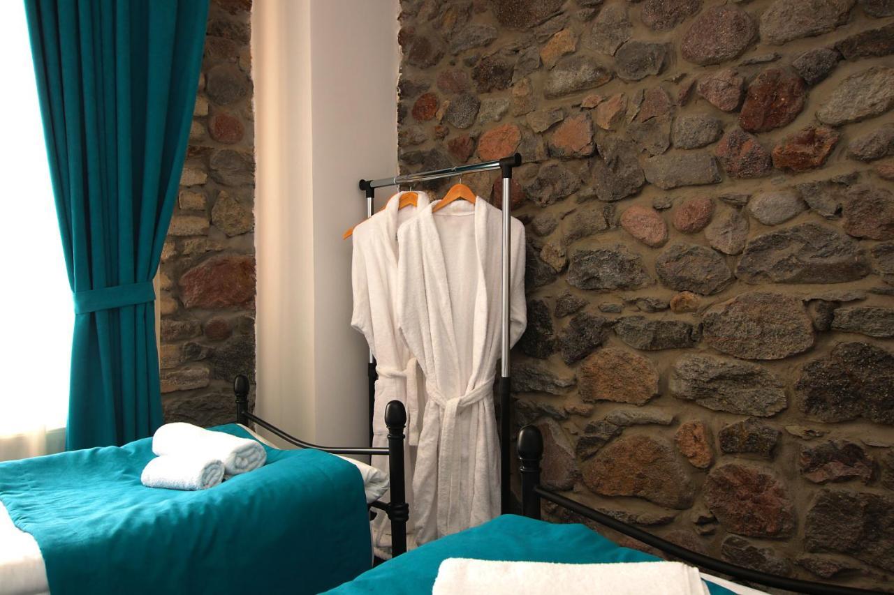Mood Hotel Kazbegi Екстериор снимка