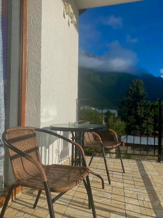 Mood Hotel Kazbegi Екстериор снимка